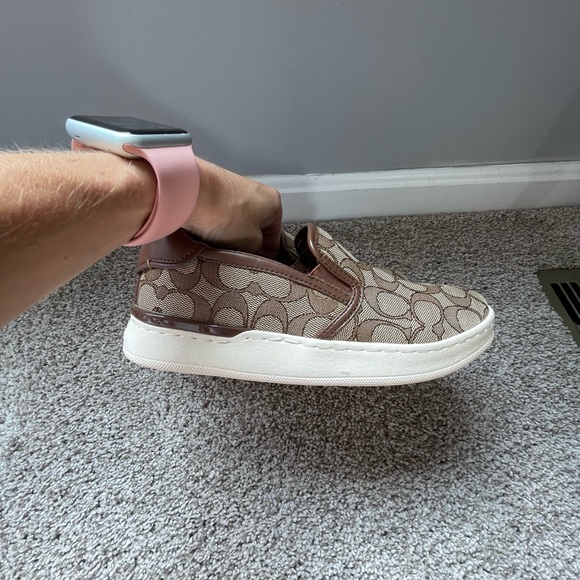 Coach Canvas Slip On Size 6 - Picture 5 of 10